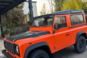 Land Rover Defender 90 2.5 TD5 – 6 posti
