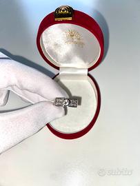 Anello oro bianco e diamanti naturali
