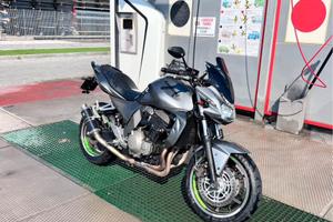 Kawasaki z750 con motocross targato