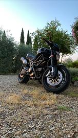 Ducati monster 696