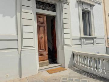 Immobile di 180 m² con più di 5 locali a Firenze