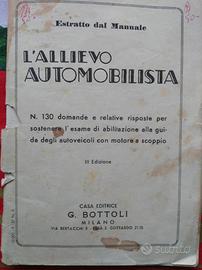Vecchio libro per patente