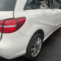 MERCEDES CLASSE B W246 PER RICAMBI COD. 651930 CIL