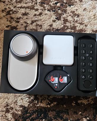 Serratura Intelligente  SwitchBot Ultra kit