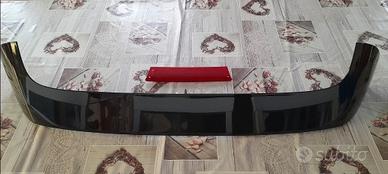 Spoiler Ford Fiesta Mk7 con Luce Posteriore