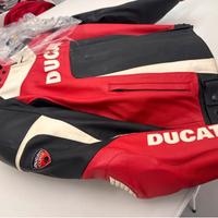 Giacca e pantalone in pelle Ducati