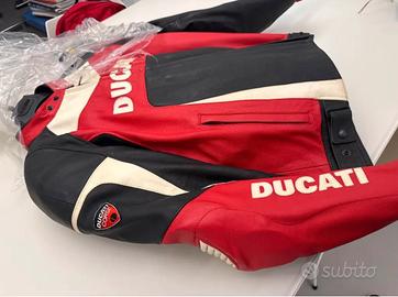 Giacca e pantalone in pelle Ducati
