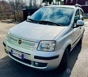 Fiat Panda 1.2 Emotion Benzina GPL .