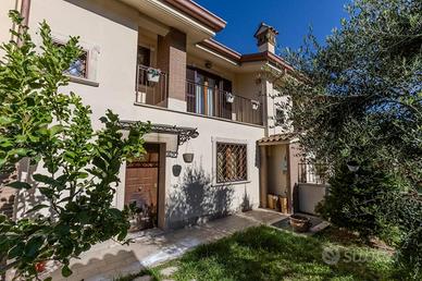 Villa di 150 m² con 4 locali a Grottaferrata