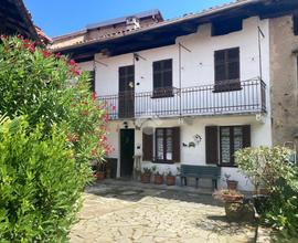 CASA DI CORTE A STRONA