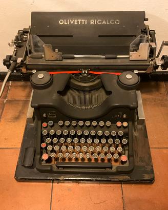 Macchina da scrivere Olivetti Ricalco