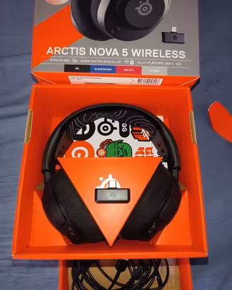 SteelSeries Arctis Nova Wireless 5.