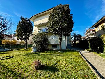 4 LOCALI A SAN MAURO PASCOLI