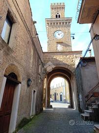 2 LOCALI A CASTEL SANT'ELIA