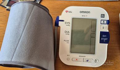 misuratore pressione OMRON M10 it