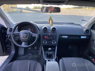 Audi 3