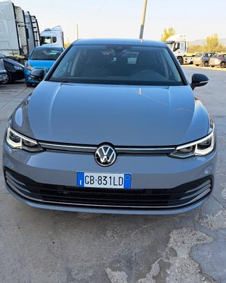 Volkswagen Golf 8 2.0 TDI 115 CV STYLE - 2020