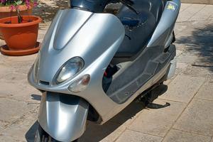 majesty 125 2004