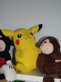 peluche Pikachu
