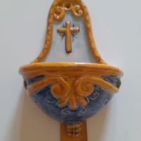 Acquasantiera in ceramica siciliana