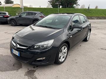 Opel Astra 1.7 CDTI 110CV 4 porte Cosmo