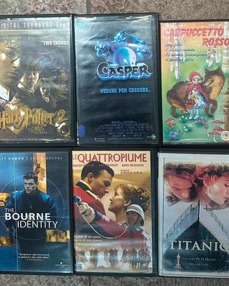 Videocassette cartoni e film
