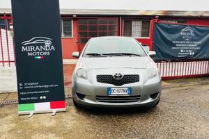 Toyota Yaris 1.0 5 porte Sol