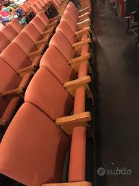 Poltrone cinema con braccioli in legno fila da 4