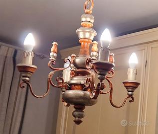 Lampadario stile antico