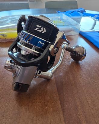 DAIWA SALTIGA 4000 CANNA SPINNING MARE TRAVEL