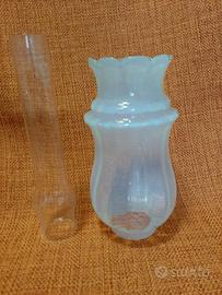 Antico paralume in opaline per lampade petrolio