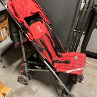 Passeggino e saggiolino auto per bambino