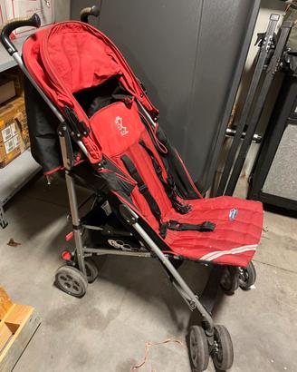 Passeggino e saggiolino auto per bambino
