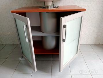 Mobiletto sotto lavandino bagno - Arredamento e Casalinghi In vendita a  Milano