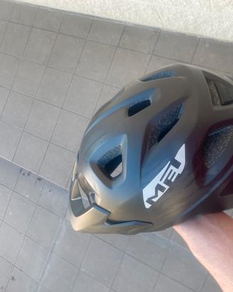 Casco met bici