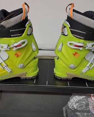 scarponi da scialpinismo Garmont mis. 25.5