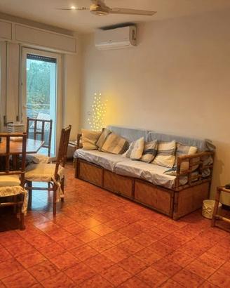 ANZIO QUADRiLOCALE ARREDATO CON BALCONE