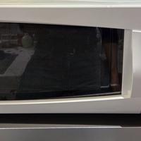 Microonde Whirlpool MD 101 mai usato no garanzia