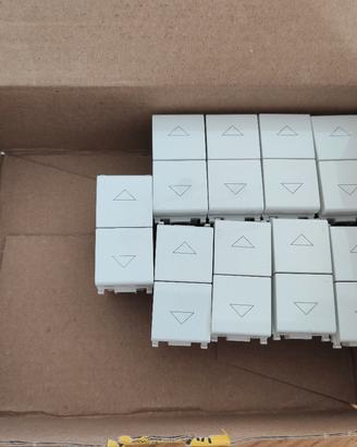 3 pulsanti tapparelle Vimar plana 14060