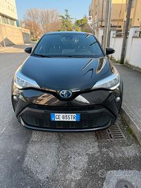 Toyota C-HR 1.8 122 cavalli