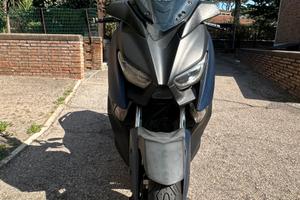 X-max 125 yamaha
