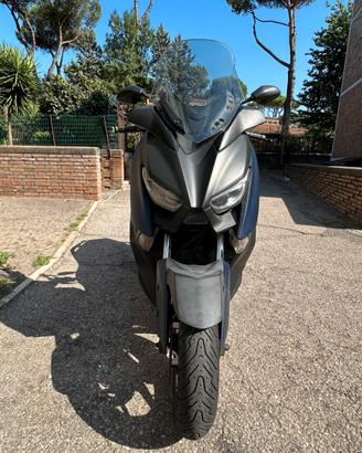 X-max 125 yamaha