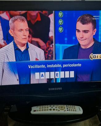 Tv Samsung 26 pollici decoder integrato i