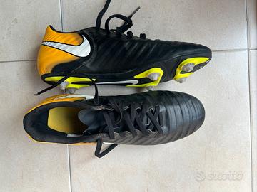 Tiempo: scarpe da calcio tacchetti di ferro