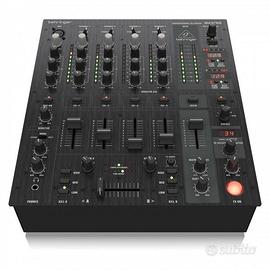 BEHRINGER DJX750