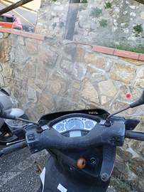 Scooter Yamaha XMAX250