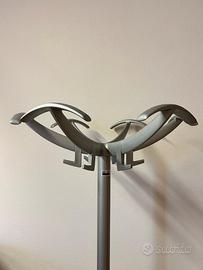 Attaccapanni da terra