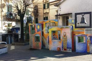 5 LOCALI A VIETRI SUL MARE