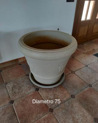 Vaso in vetroresina 