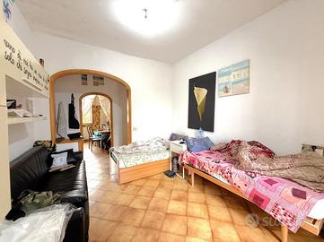 CASA SEMINDIPENDENTE A AGLIANA